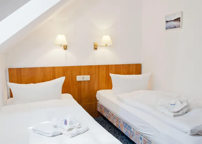 Regiohotel Pfaelzer Hof - #familienfreundlich #preiswertuebernachten #harzurlaub #freeparking 3* ורניגרוד